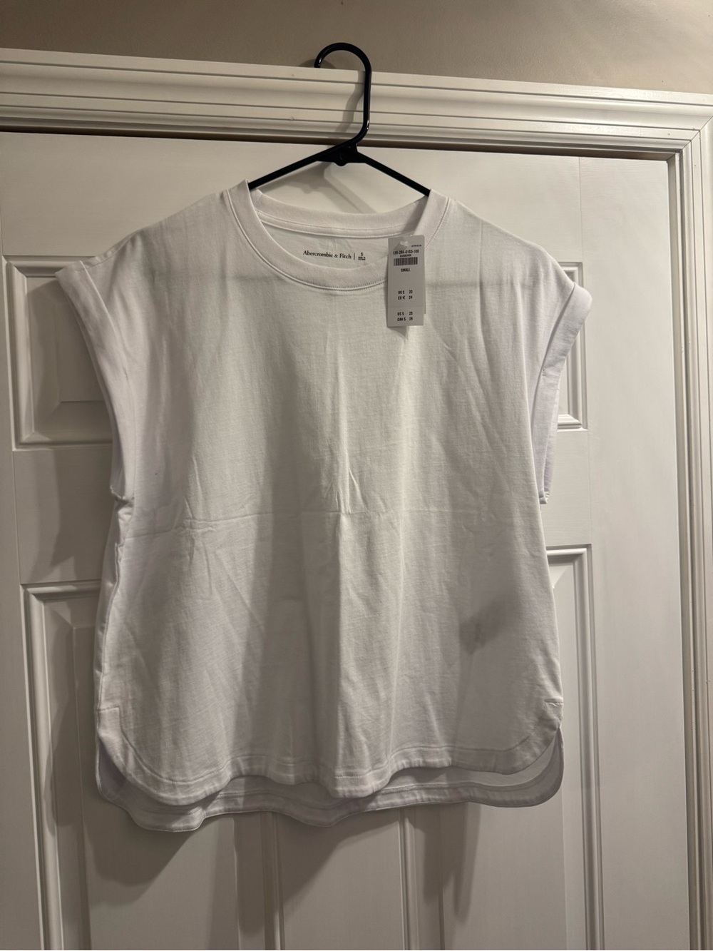 NWT Abercrombie & Fitch White Rolled-Sleeve Muscle Tee